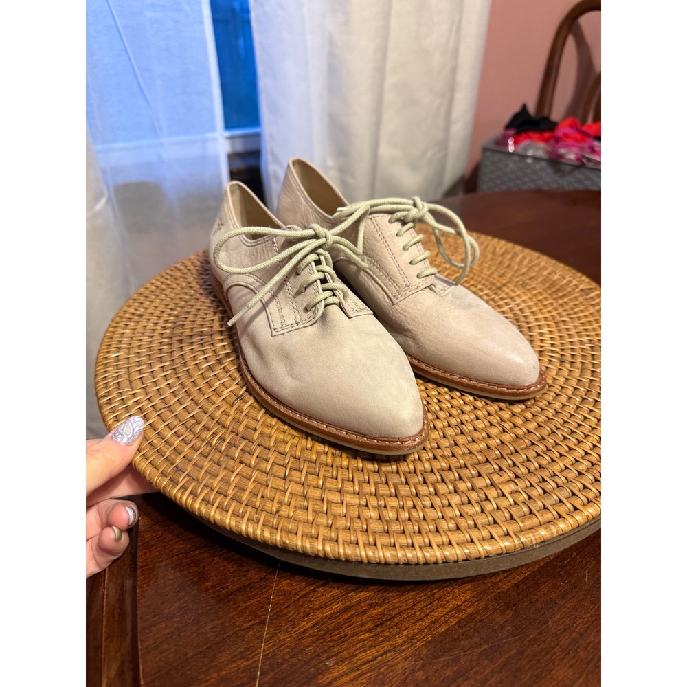 Frye Delia Oxford Sand Beige Leather Lace Up Pointed Toe Flats Shoes 6.5M